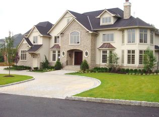 6 Lafayette Dr, Livingston, NJ 07039