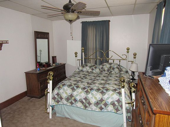 3rd image of 519 1st St