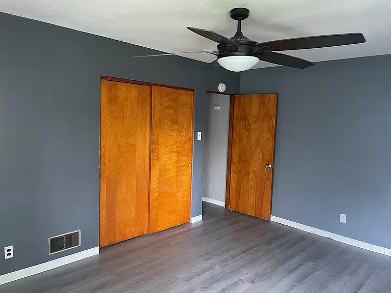 7008 Northern Dr — Photo 7