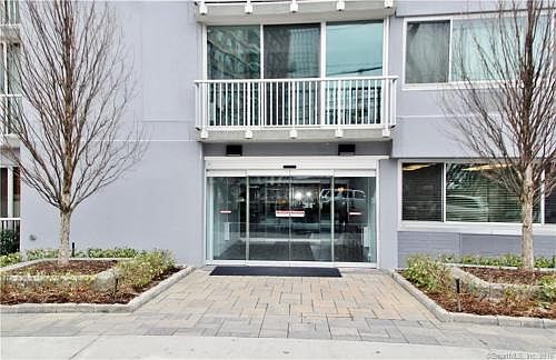 3rd image of 1 Strawberry Hill Ave APT 12B