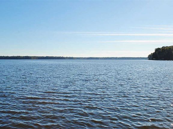 3rd image of 240 Ocklawaha Cir