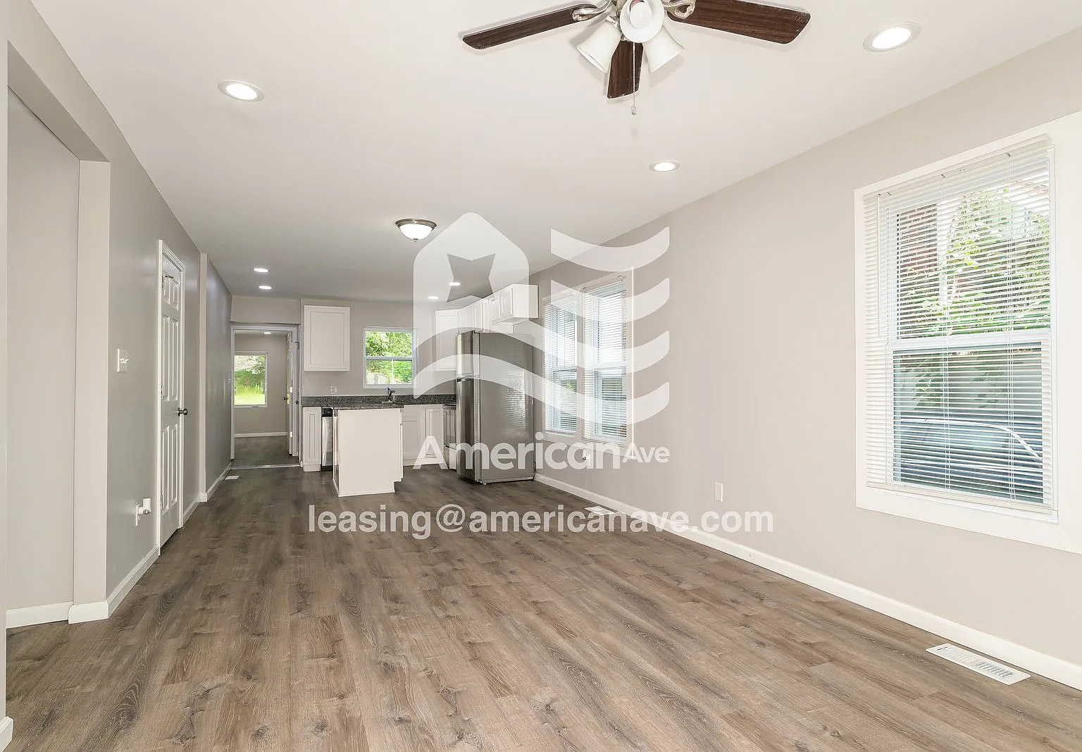 3 bed, 2.0 bath, 1112 sqft, $1,809 — Photo 3