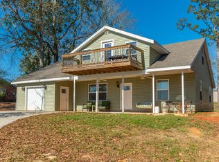 537 3rd St, Florala, AL 36442