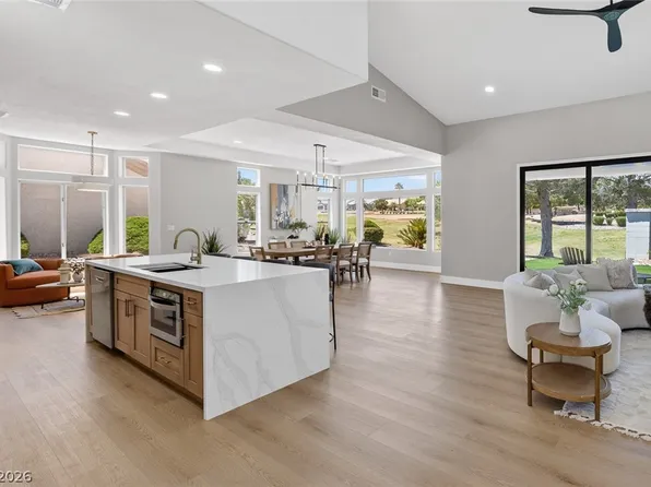 2825 Billy Casper Dr, Las Vegas, NV 89134