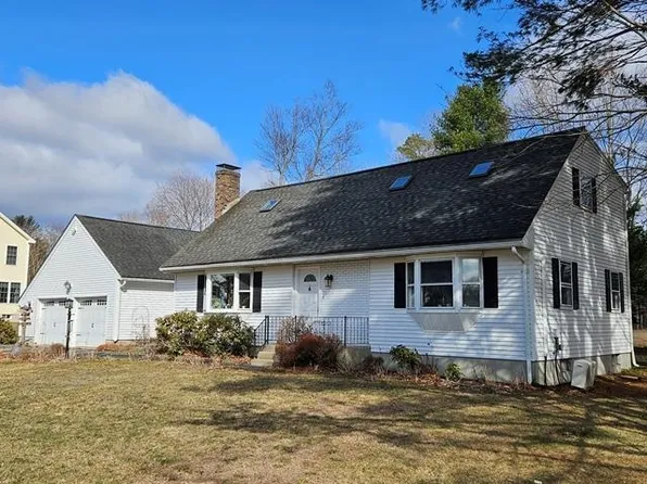 67 Greenbriar Road, Keene, NH 03431