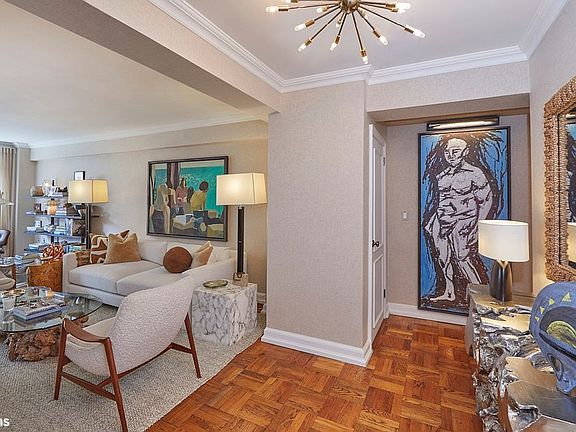 5th image of 415 E 52nd St APT 7EC