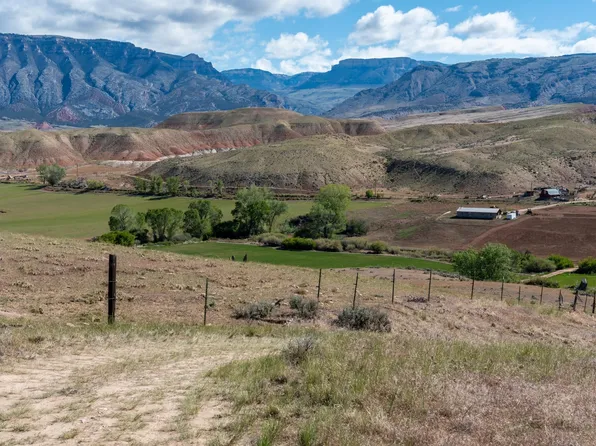 4183 Trapper Creek Rd, Shell, WY 82441