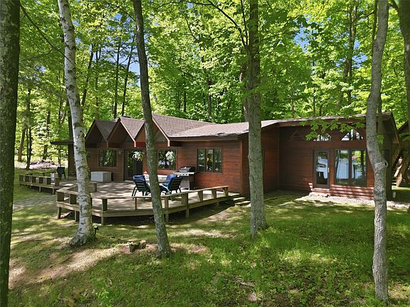 3rd image of 12785 W Peninsula Road