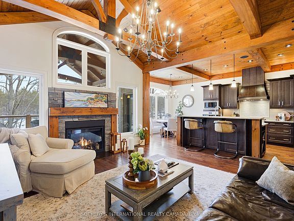 4th image of 7 Ridgewood Ct