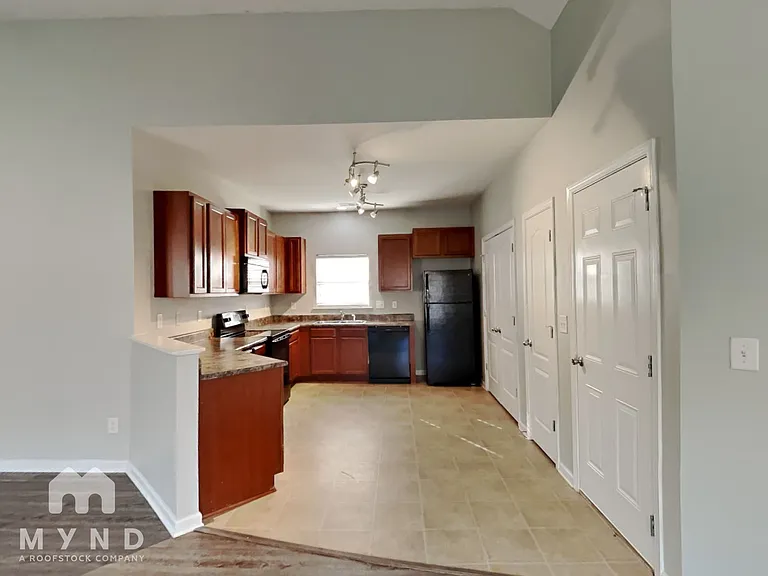 4627 Rosser Loop Dr — Photo 3