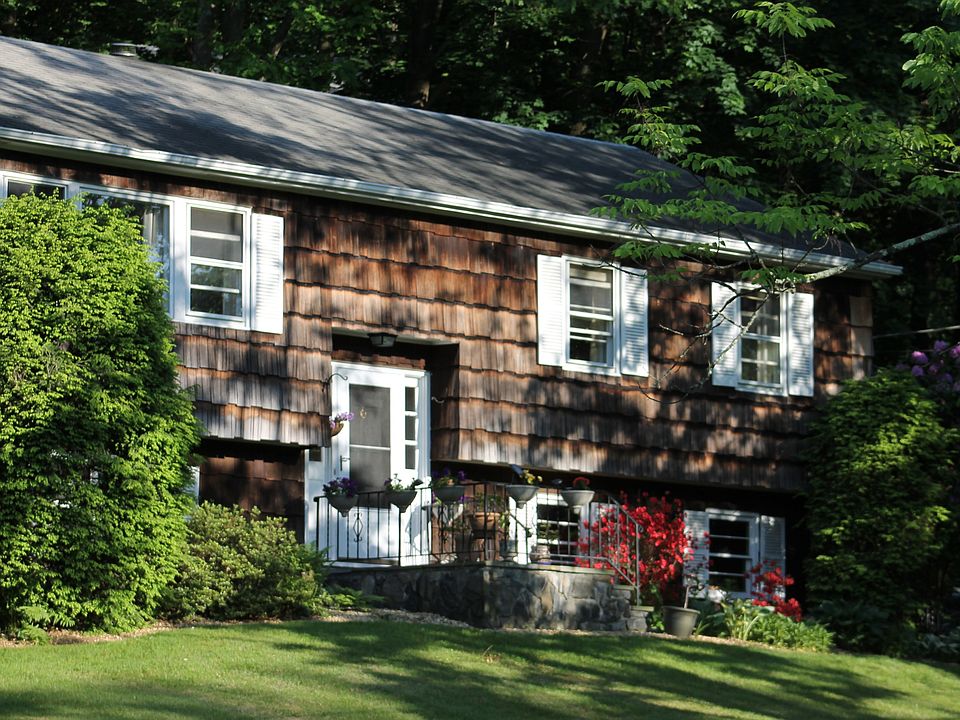 1st image of 91 Pierce Dr