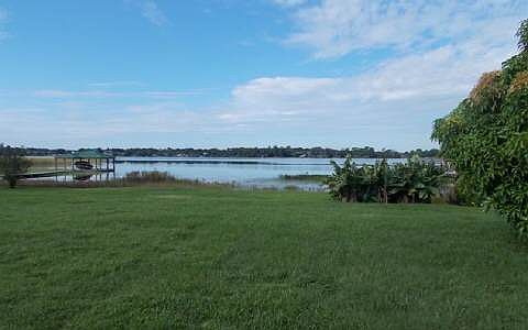 2nd image of 39 Meadowlake Cir N