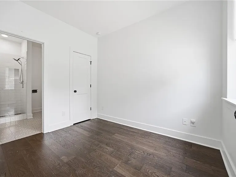 211 Bass St SW #10 — Photo 4
