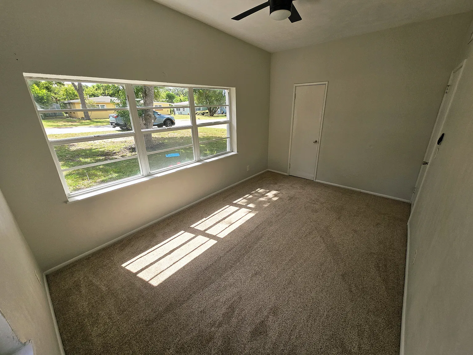 3 bed, 1326 sqft, $2,200 — Photo 4