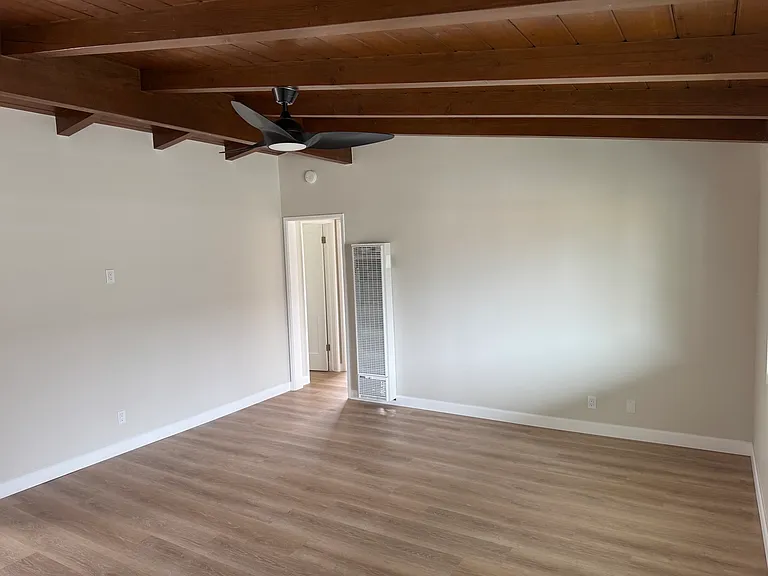 320 W Avenida Palizada #5 — Photo 12