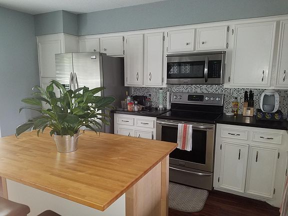 4th image of 2305 Monaco Dr