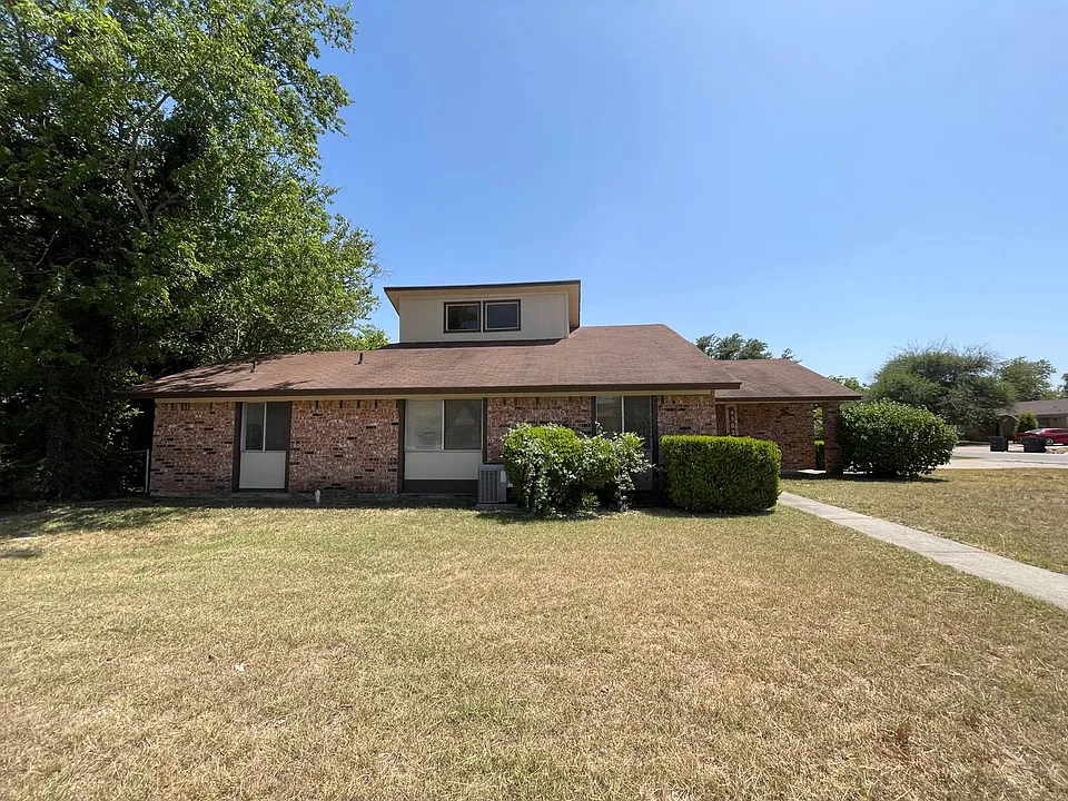 4502 Whitmire Ln