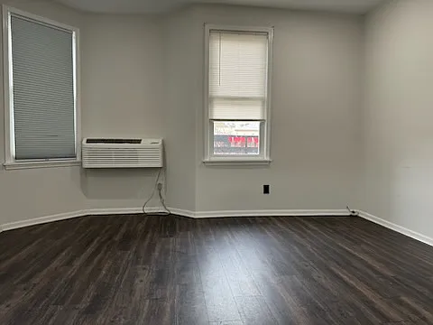 Studio, $1,550 — Photo 3