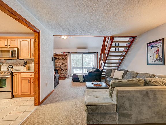 4th image of 123 Stonehurst Manor Road #16A