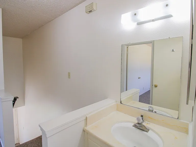1338 Galleon Way #B — Photo 10