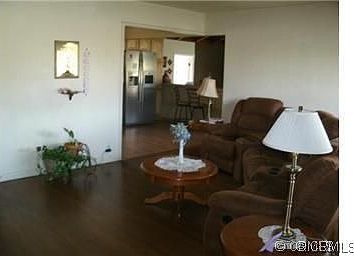 5th image of 13240 Tracy St