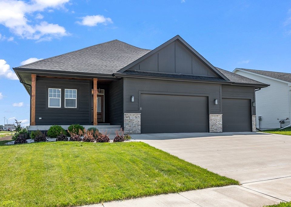 1st image of 1707 NW Abbie Dr