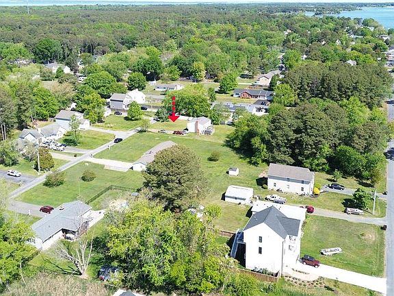5th image of 211 Long Point Rd
