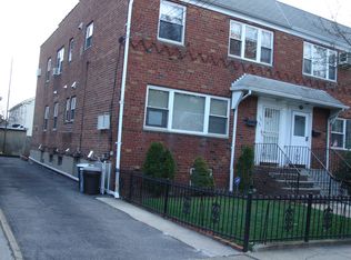 149-38 15th Rd, Flushing, NY 11357