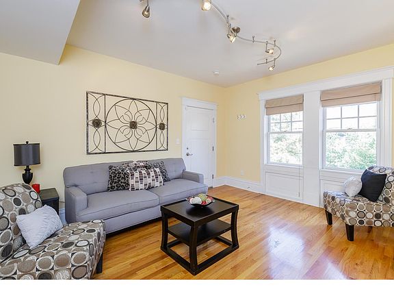 5th image of 6102-6104 Washington Blvd #301