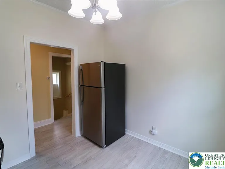 526 Prospect Ave — Photo 14