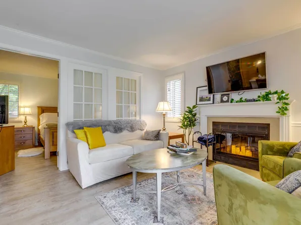 (undisclosed Address), Norwich, CT 06360