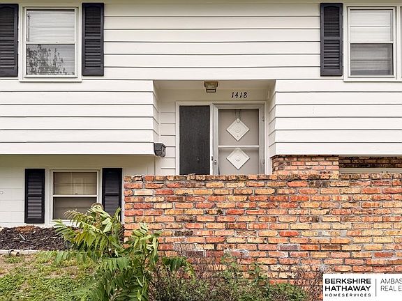 2nd image of 1418 Fairfax Rd