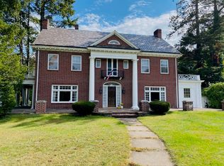 1298 Northampton St, Holyoke, MA 01040