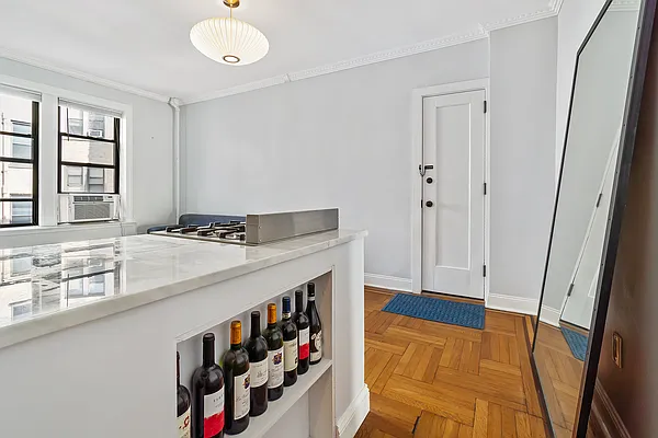 Rented by Avi Nash Associates | media 11