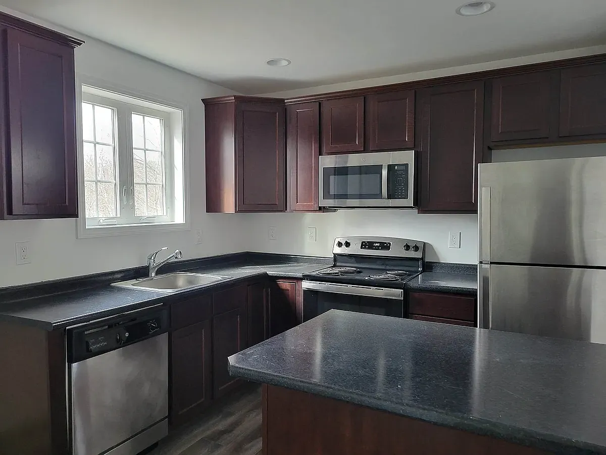 3 bed, 1.5 bath, $2,595 — Photo 2