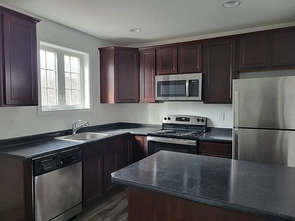 2nd image of 6 Grove St #603
