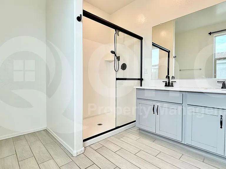 3403 W Pollack St — Photo 16