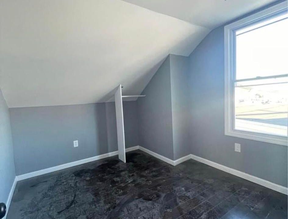 1st image of 409 Marshall St Floor 2