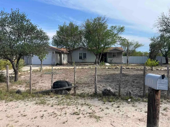 217 Grissom Dr, Del Rio, TX 78840