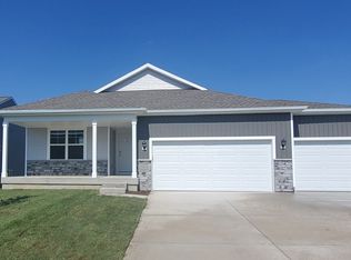 1307 NE 55th St, Ankeny, IA 50021