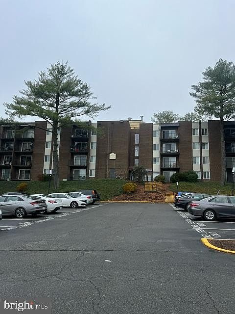 1st image of 75 S Reynolds St APT 415