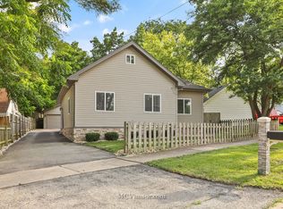 417 Thornton St, Lockport, IL 60441