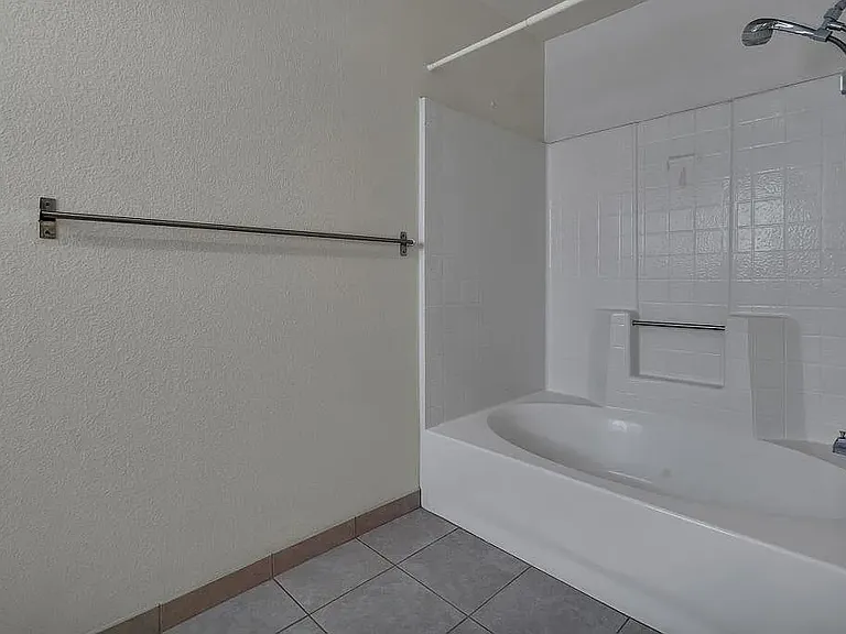 4639 Executive Dr #68 — Photo 14