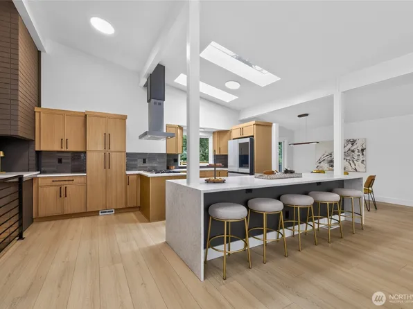 11720 NE 144th Place, Kirkland, WA 98034