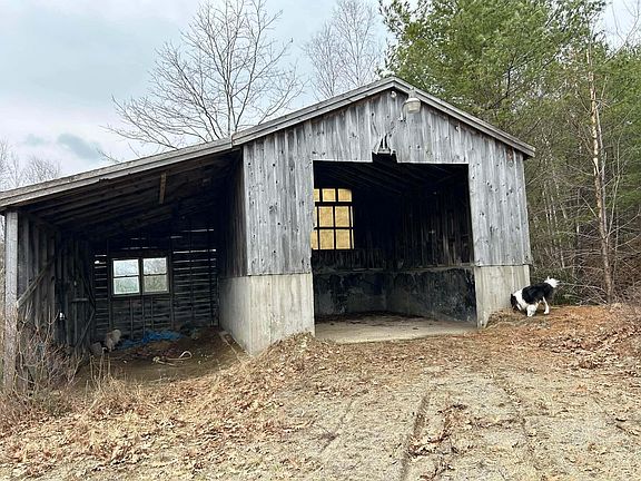 2nd image of 150 Post Office Road