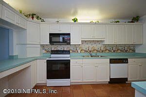 4th image of 10 10th St E #27