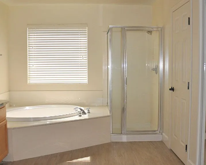 2051 S 87th Pl — Photo 15