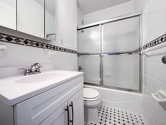 Rented by Brown Harris Stevens | media 18