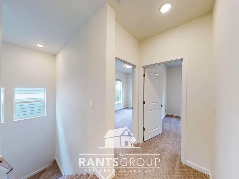 Forest Park Townhomes — Photo 68