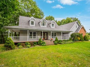 251 Poppy Ln, Chester, WV 26034